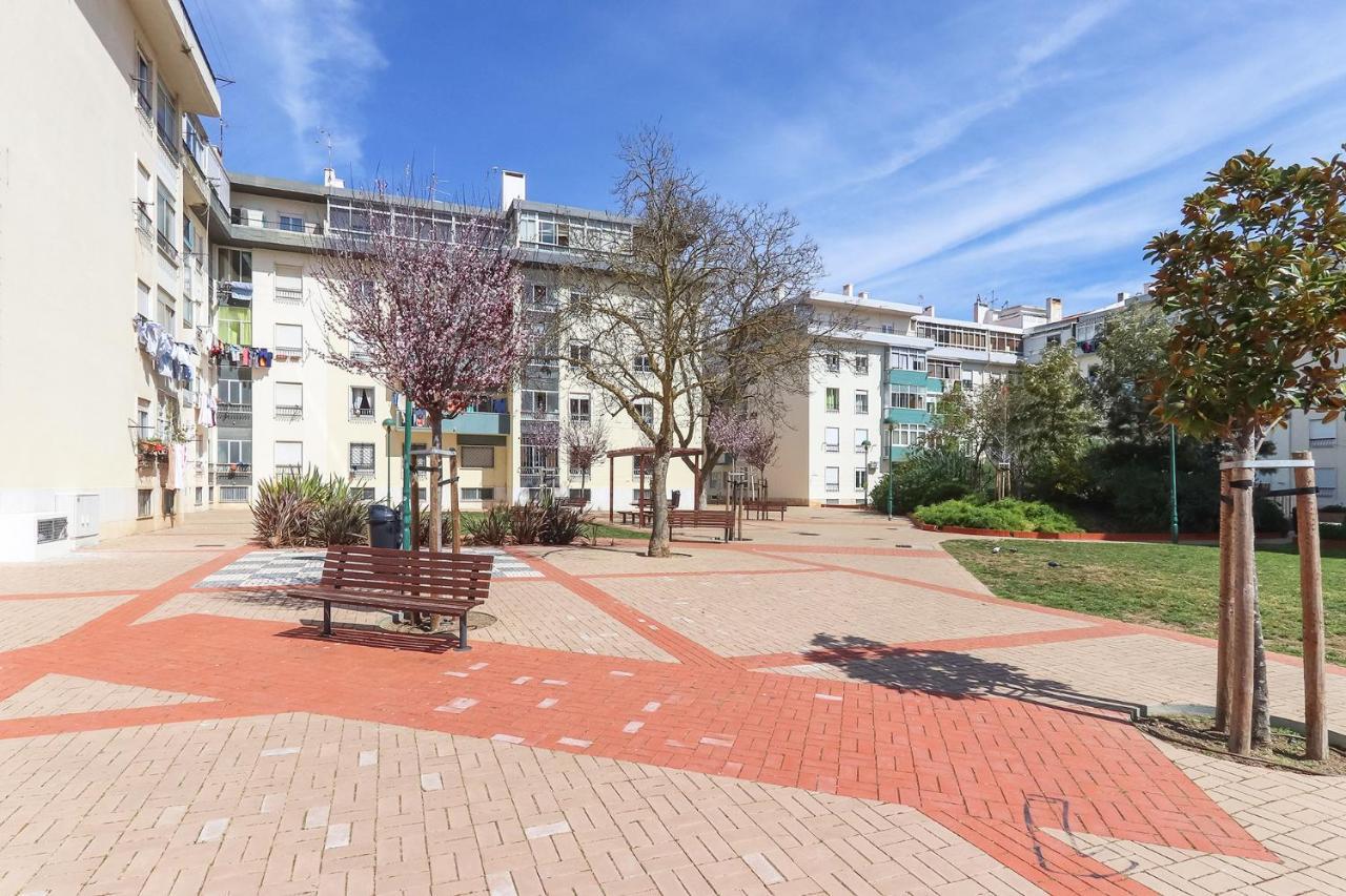 Oeiras Balcony By Hosty Apartment Exterior photo
